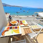 Midilli Hotell Foça