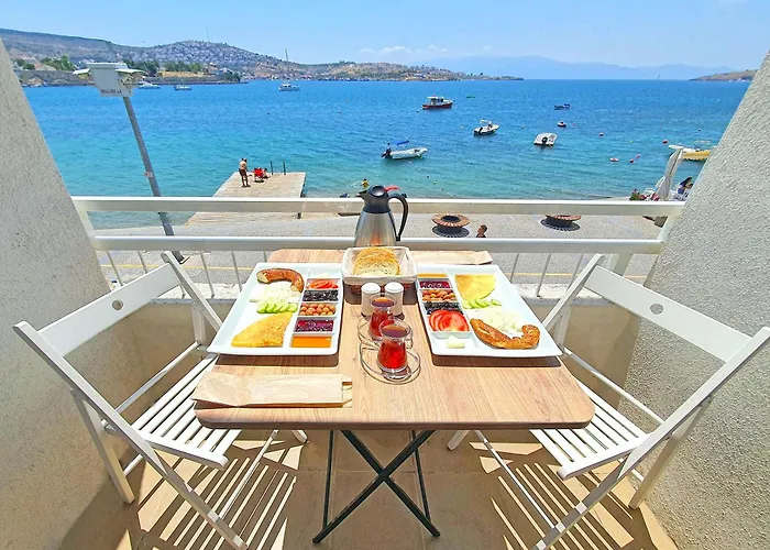 Midilli Hotel Foça