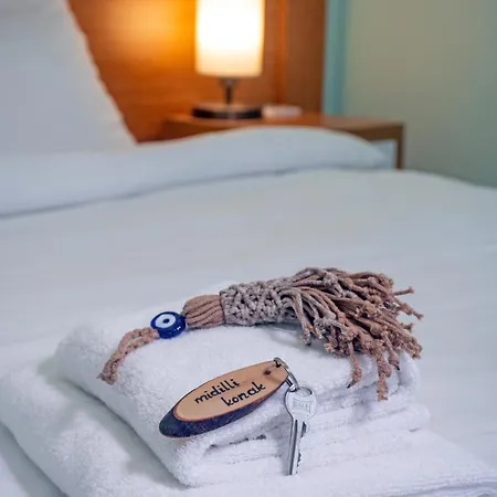 Hotel Midilli *