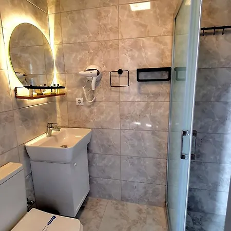 Midilli Hotel *